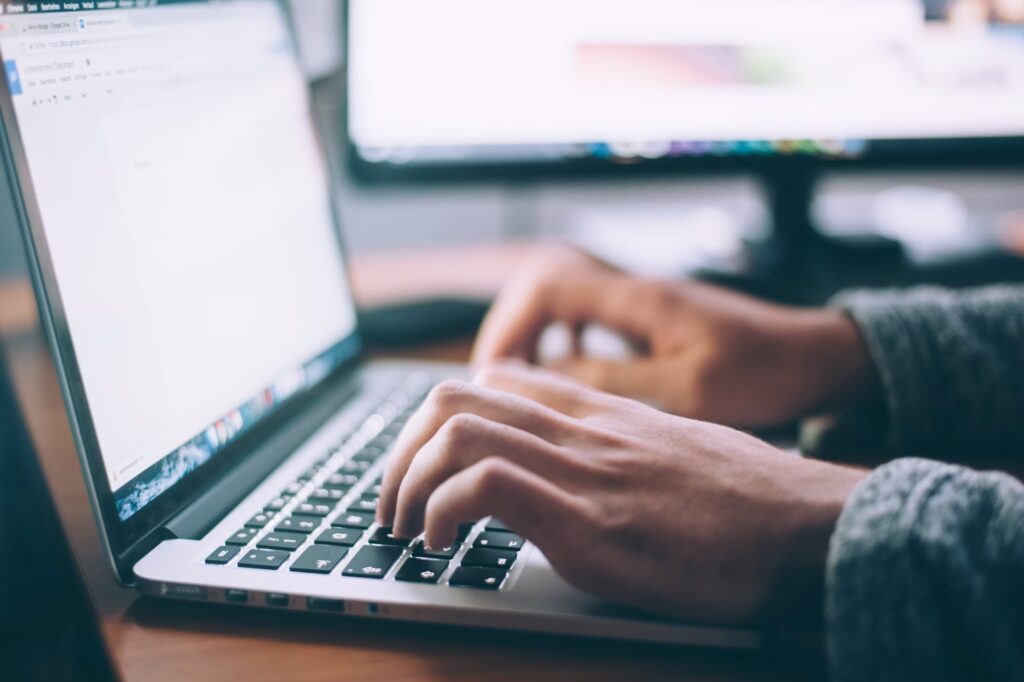Solusi CRM Berbasis Cloud untuk Mengoptimalkan Hubungan Pelanggan